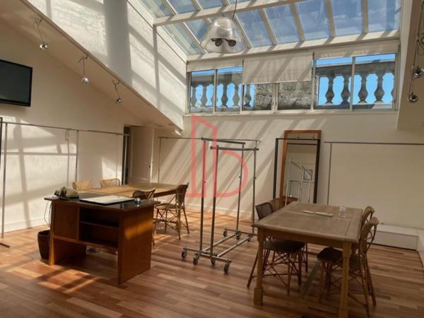 Bureau de 176 m² à louer à Bordeaux Centre