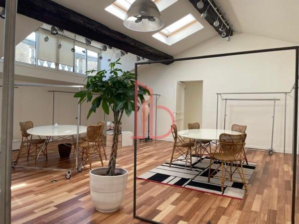 Bureau de 176 m² à louer à Bordeaux Centre