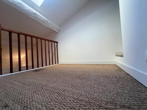 Appartement à vendre 3 pièces HYERES (83)