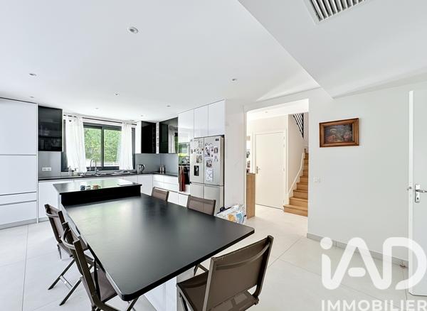 Maison à vendre 8 pièces 198,73 m² Montmorency