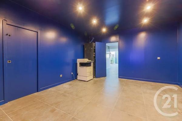 Immeuble à vendre  330,76 m 2   MALAKOFF  - 92