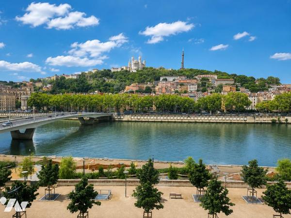 RARISSIME ! T3 bis vue FOURVIERE LYON 2