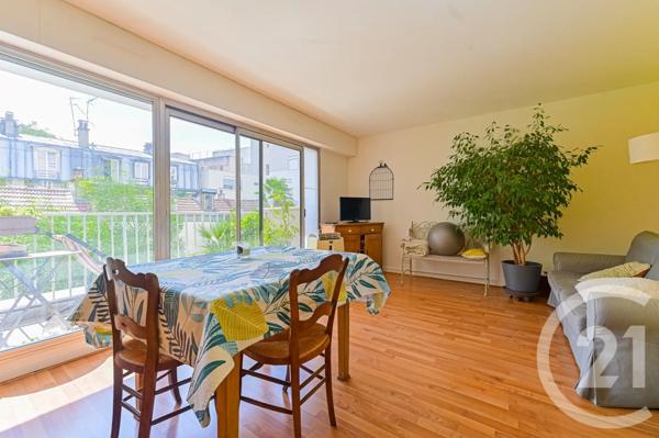 Appartement F4 à vendre  4 pièces - 81,02 m 2   PARIS  - 75012
