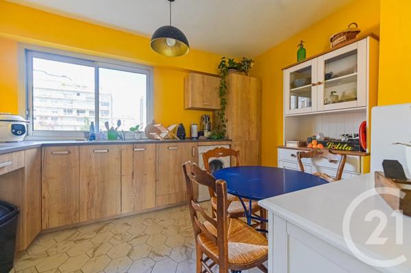 Appartement F4 à vendre  4 pièces - 81,02 m 2   PARIS  - 75012