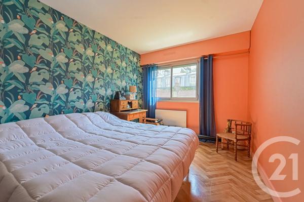 Appartement F4 à vendre  4 pièces - 81,02 m 2   PARIS  - 75012