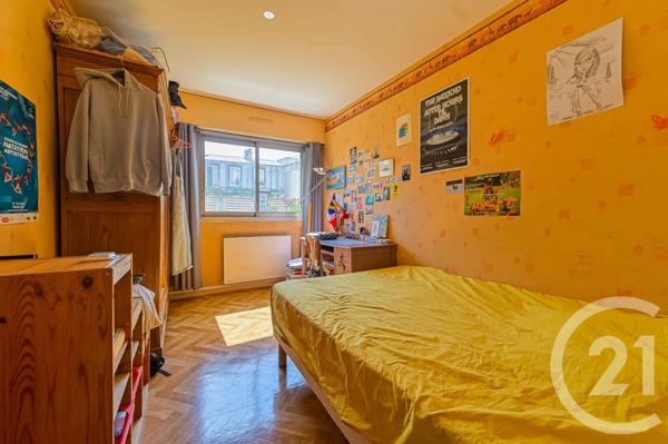 Appartement F4 à vendre  4 pièces - 81,02 m 2   PARIS  - 75012
