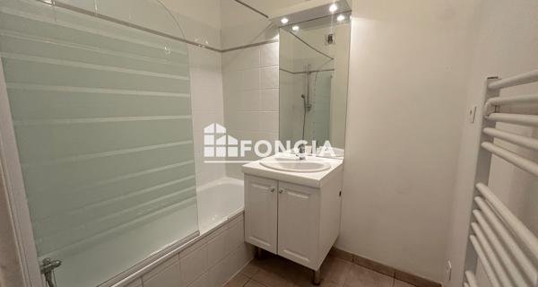 Location Appartement 3 pièces 57.31 m² - Cavaillon 84300