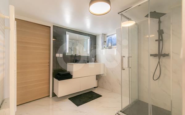 Maison à vendre    7 pièces • 244 m2 Sucy-en-Brie