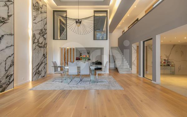 Maison à vendre    7 pièces • 244 m2 Sucy-en-Brie