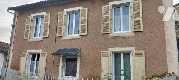 MASION DE BOURG AVEC TERRAIN ET DEPENDANCES