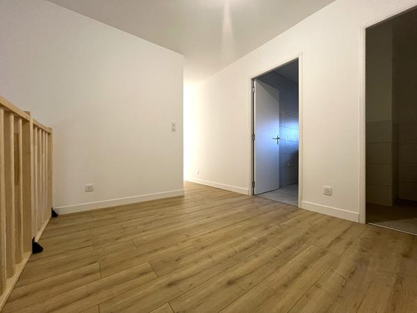 Appartement 4 pièces 143.27 m2