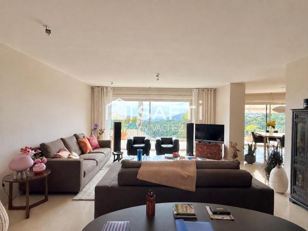 Villa provençale de 274m2 à Peymeinade