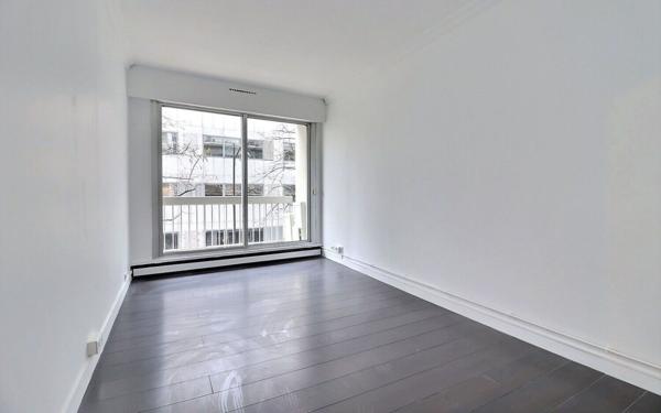 Appartement à vendre    5 pièces • 103,12 m2 Paris 19