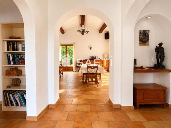 Maison provençale pleine de charme avec beau potentiel