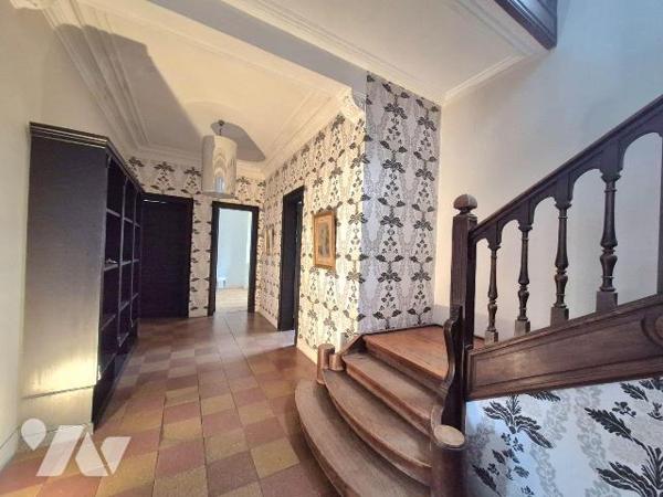 Hôtel particulier d'exception - 407 m² - Tourcoing centre

Situé au c?ur de Tourcoing, dans u...