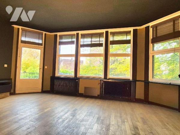 Hôtel particulier d'exception - 407 m² - Tourcoing centre

Situé au c?ur de Tourcoing, dans u...