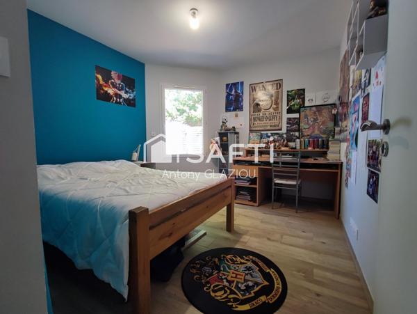 Maison contemporaine de construction très récente