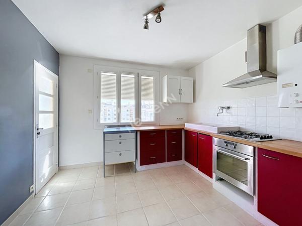 Nantes Rond-point de Vannes / Appartement T3 / 63m² / ascenseur / vue dégagée