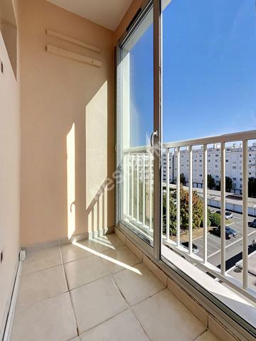 Nantes Rond-point de Vannes / Appartement T3 / 63m² / ascenseur / vue dégagée