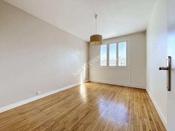 Nantes Rond-point de Vannes / Appartement T3 / 63m² / ascenseur / vue dégagée