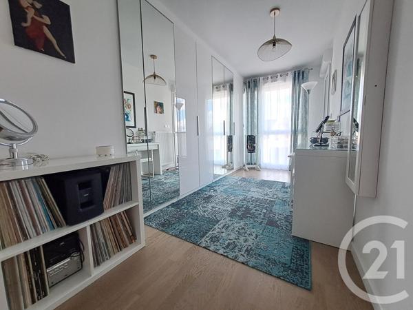 Appartement T4 à vendre  4 pièces - 92,07 m2 CHASSIEU - 69