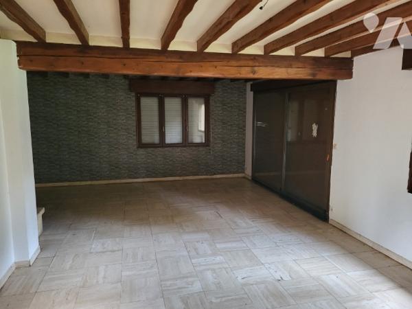 A vendre maison individuelle située à Doullens dans une résidence calme et proche de tous commerces