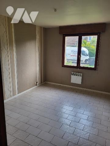 A vendre maison individuelle située à Doullens dans une résidence calme et proche de tous commerces
