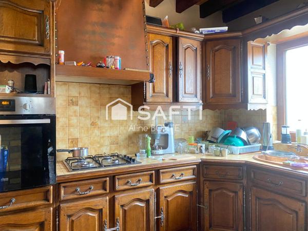 Maison de ville avec box de garage fermé