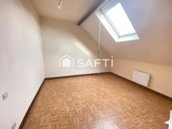 Maison de ville avec box de garage fermé