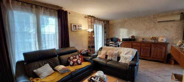 Beau  plain pied  sur sous sol total , on pose ses valises !