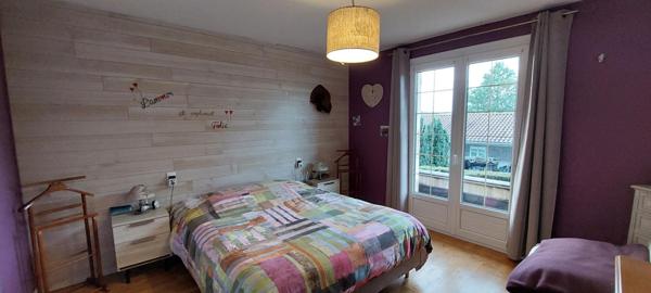 Beau  plain pied  sur sous sol total , on pose ses valises !