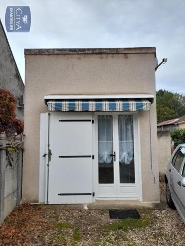 Maison à louer 1 pièce 29.51m²