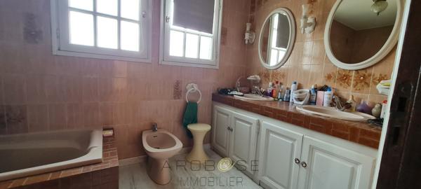 Maison familiale avec jardin