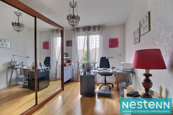 Meyzieu - Rare T4 de 105 m² avec balcon dans résidence de standing