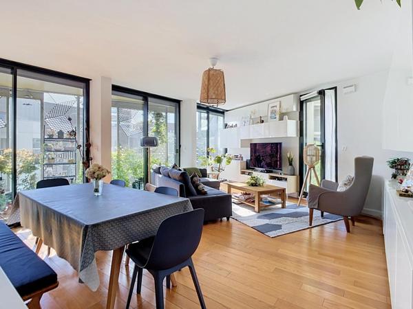 Appartement T4 ensoleillé+ loggia toutes commodités