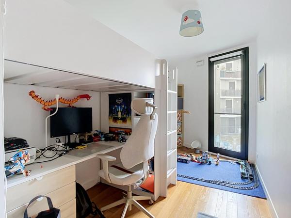 Appartement T4 ensoleillé+ loggia toutes commodités