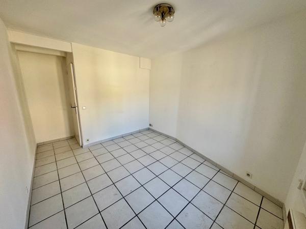 Appartement duplex 4 pièces avec 2 places de stationnement privatives