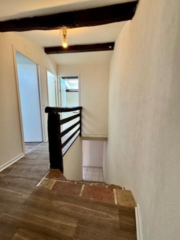 Appartement duplex 4 pièces avec 2 places de stationnement privatives