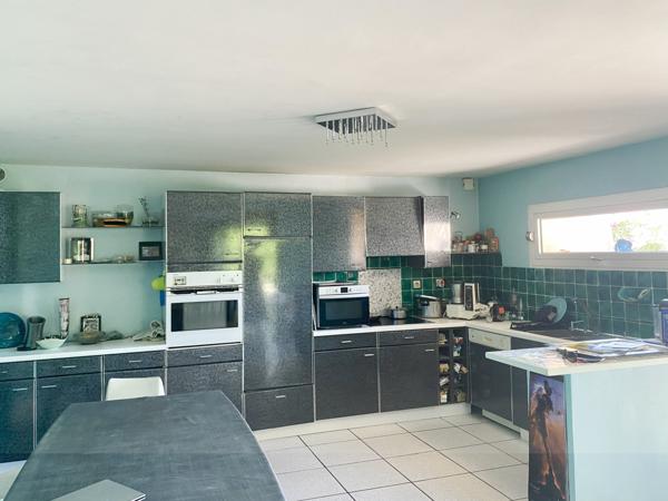 Tain-l'Hermitage (26600) Maison, 4 chambres de 170 m² avec terrain constructible - Tain l'Hermitage centre-sud