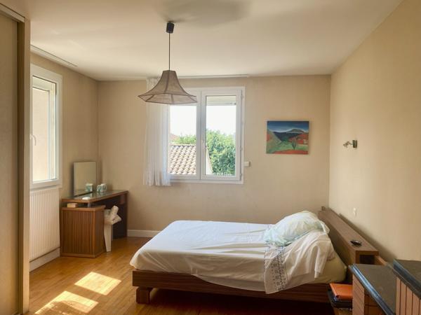 Tain-l'Hermitage (26600) Maison, 4 chambres de 170 m² avec terrain constructible - Tain l'Hermitage centre-sud