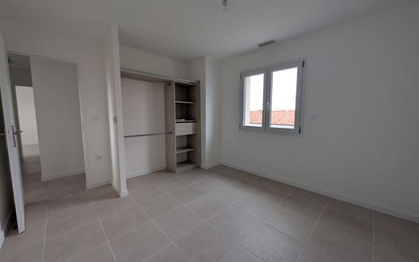 Maison à louer    5 pièces •  Dieupentale