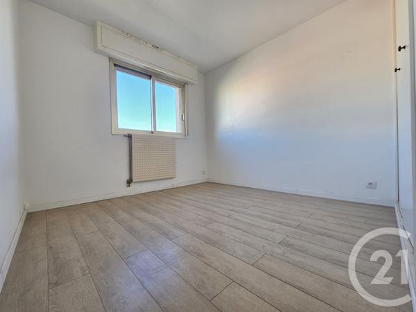 Appartement F3 à vendre  3 pièces - 61,88 m2 ST LAURENT DU VAR - 06
