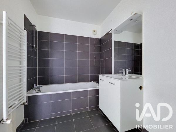 Appartement à vendre 3 pièces 65,89 m² Athis-Mons