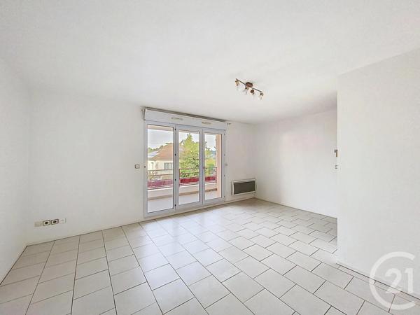 Appartement F3 à vendre  3 pièces - 62 m 2   SENS  - 89