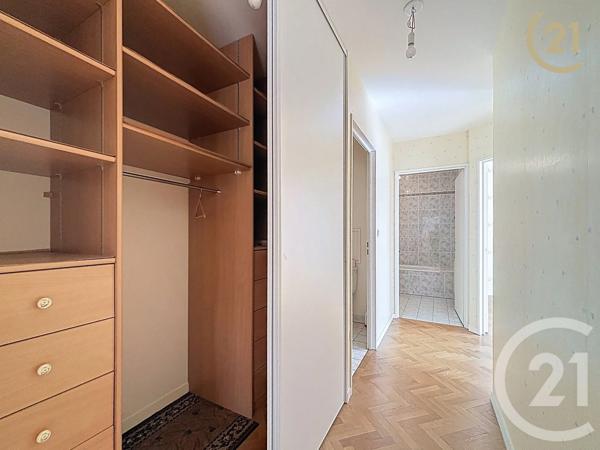 Appartement F3 à vendre  3 pièces - 62 m 2   SENS  - 89