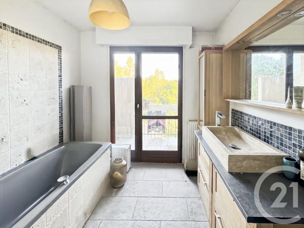 Appartement T3 à vendre  3 pièces - 56,62 m2 MARSEILLE - 13011