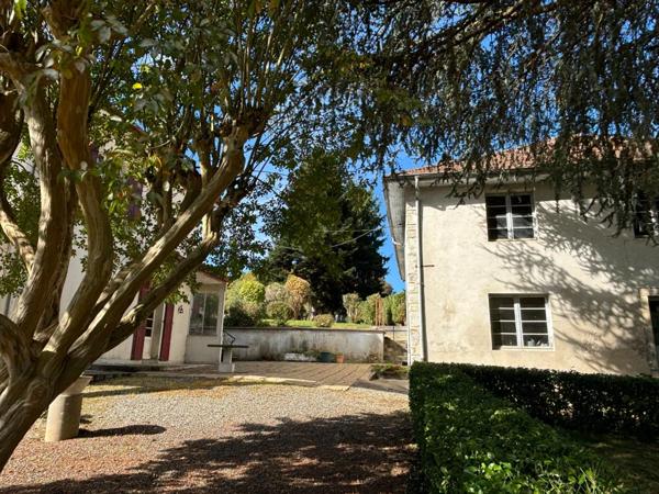 Maison à vendre 8 pièces Proche d'Orthez avec sa grande dépendance