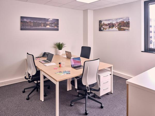 BUREAUX à LOUER de 170 m²