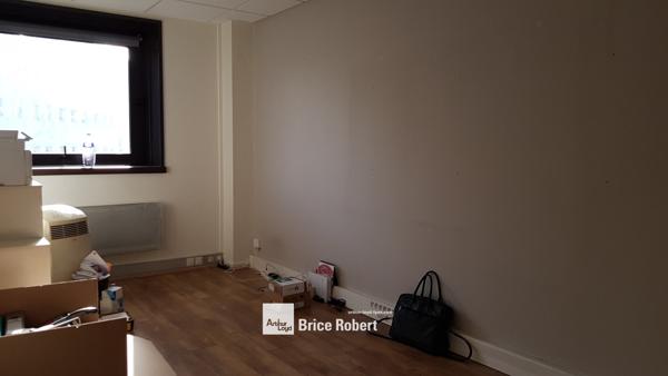 Bureaux à louer lumineux avec parking privatif à Lyon 6ème Part-Dieu