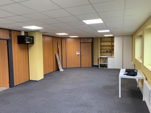 BUREAUX DE 66 M2 - À LOUER - À ORLÉANS DROITS DE L'HOMME (45)